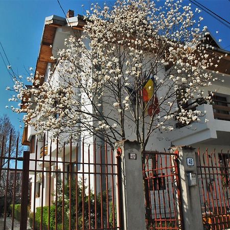 Pension La Noblesse Bucharest Exterior photo